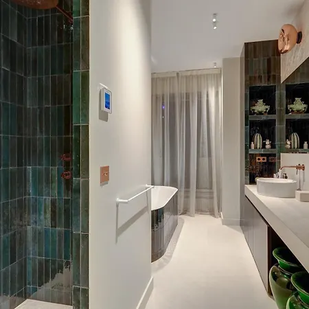 671 Bon Marche - Superbe A Paris